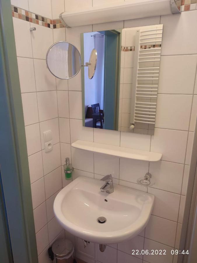 Dom Goscinny Klemens Debki Bagian luar foto